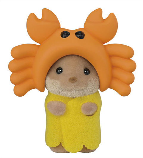 Малыши на в пляжных костюмах - 8